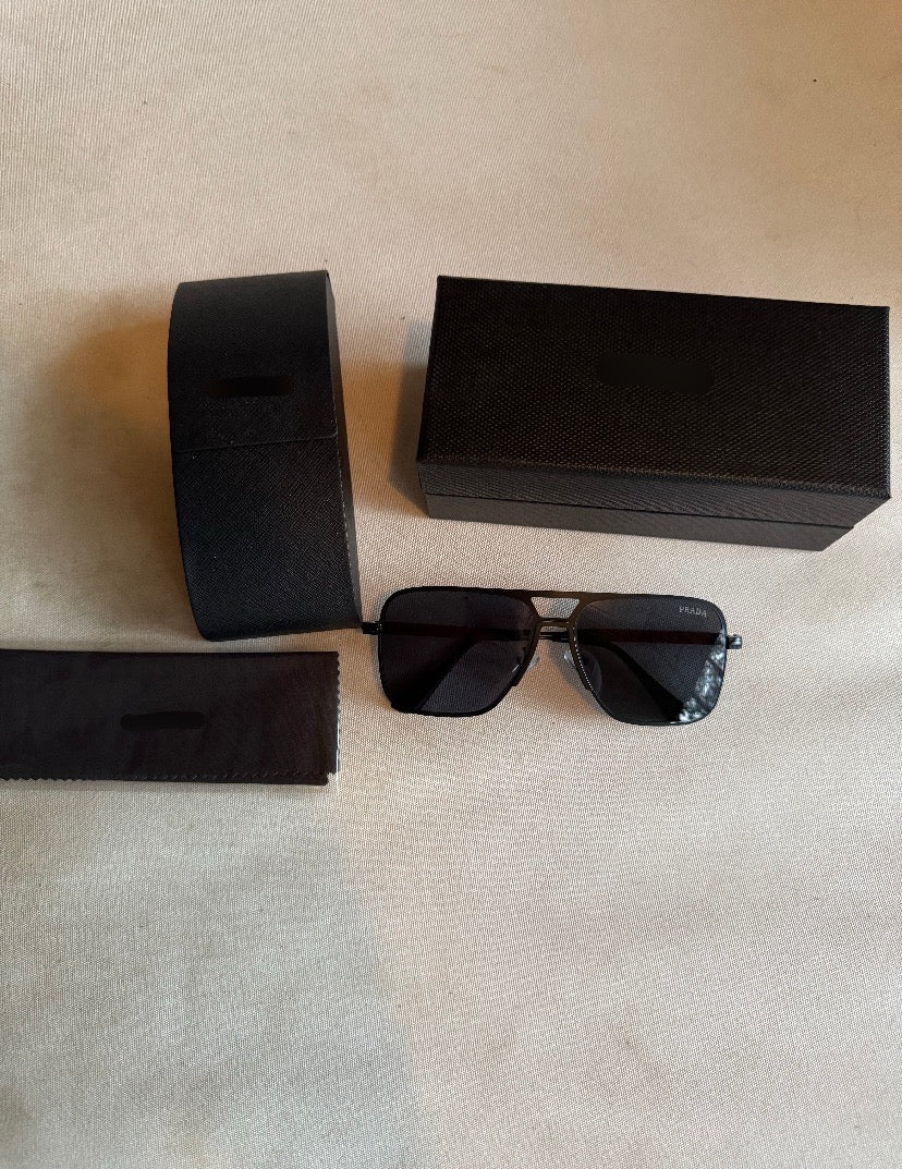 DESIGNER SUNGLASSES