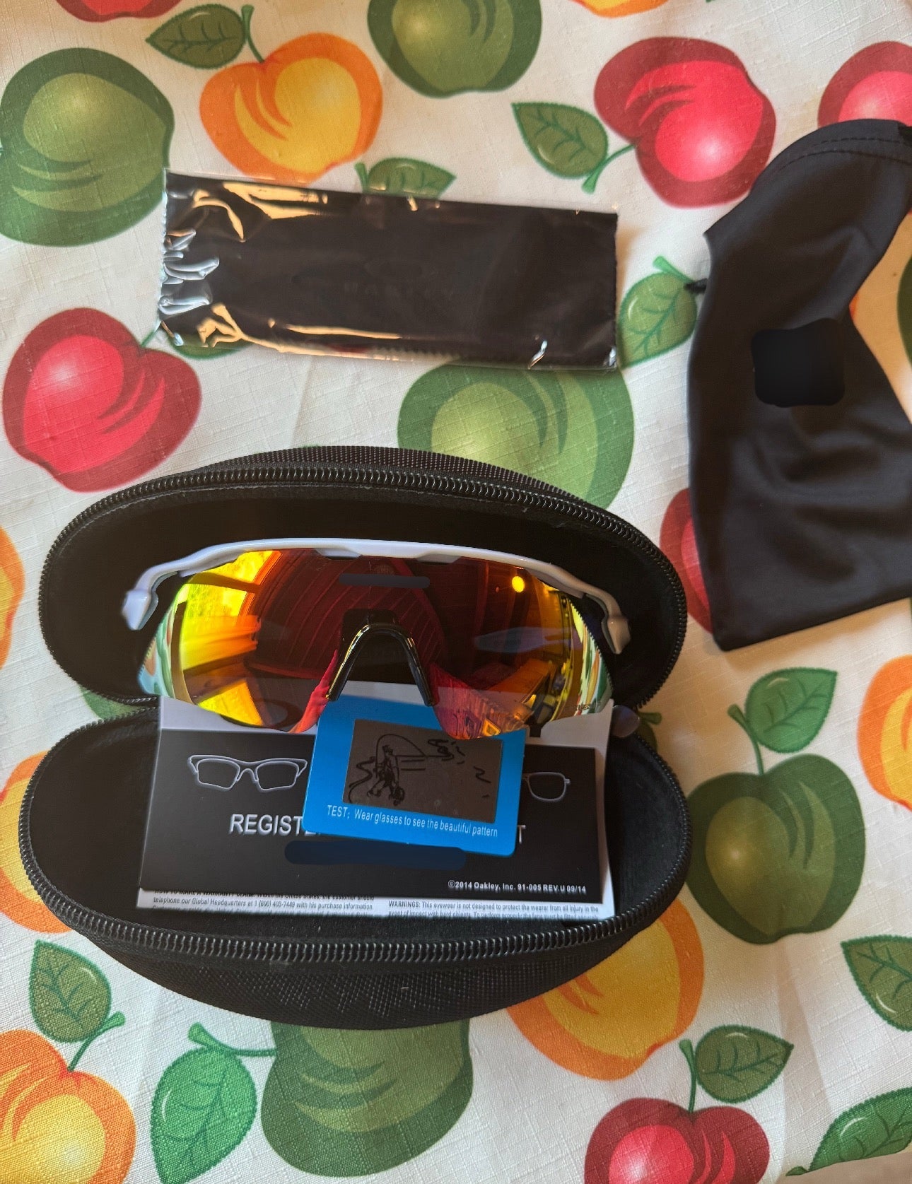 OAKLIE SUNGLASSES