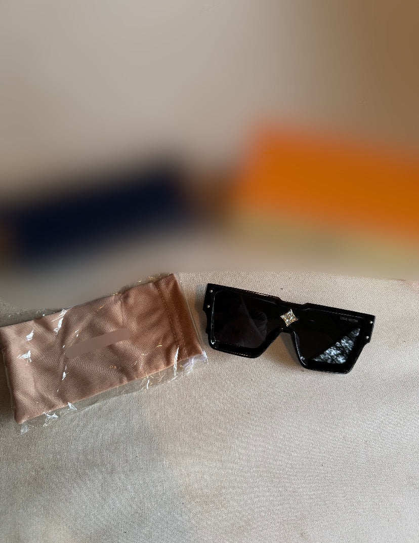 DESIGNER SUNGLASSES