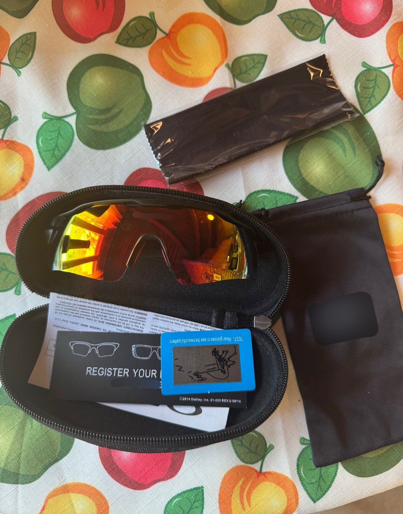 OAKLIE SUNGLASSES